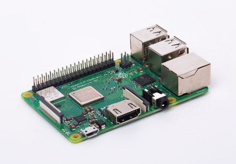 Raspberry Pi 3B+ Kit w Wireless Keyboard - Server On The Move
