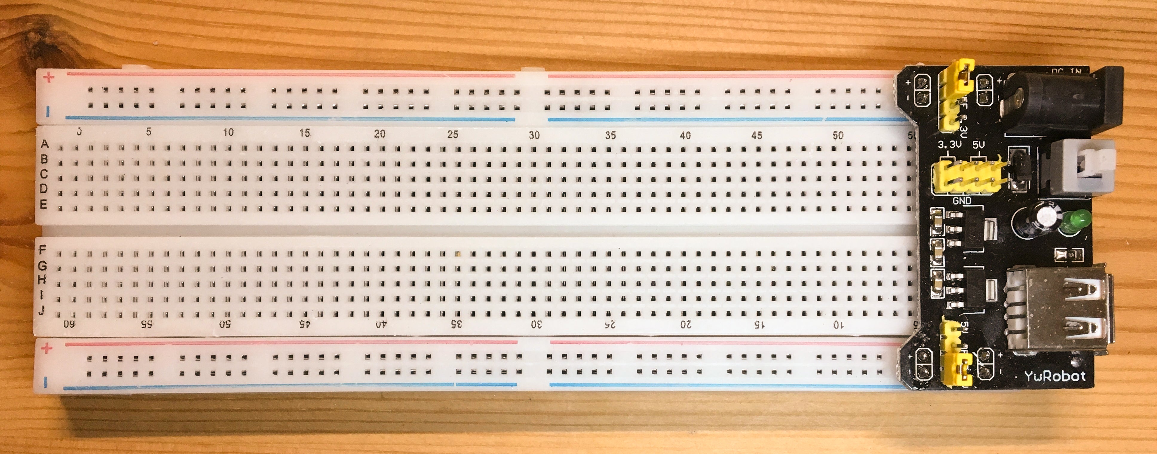 Breadboard Power Kit incl Breadboard and Jumper wires - Server On The Move
