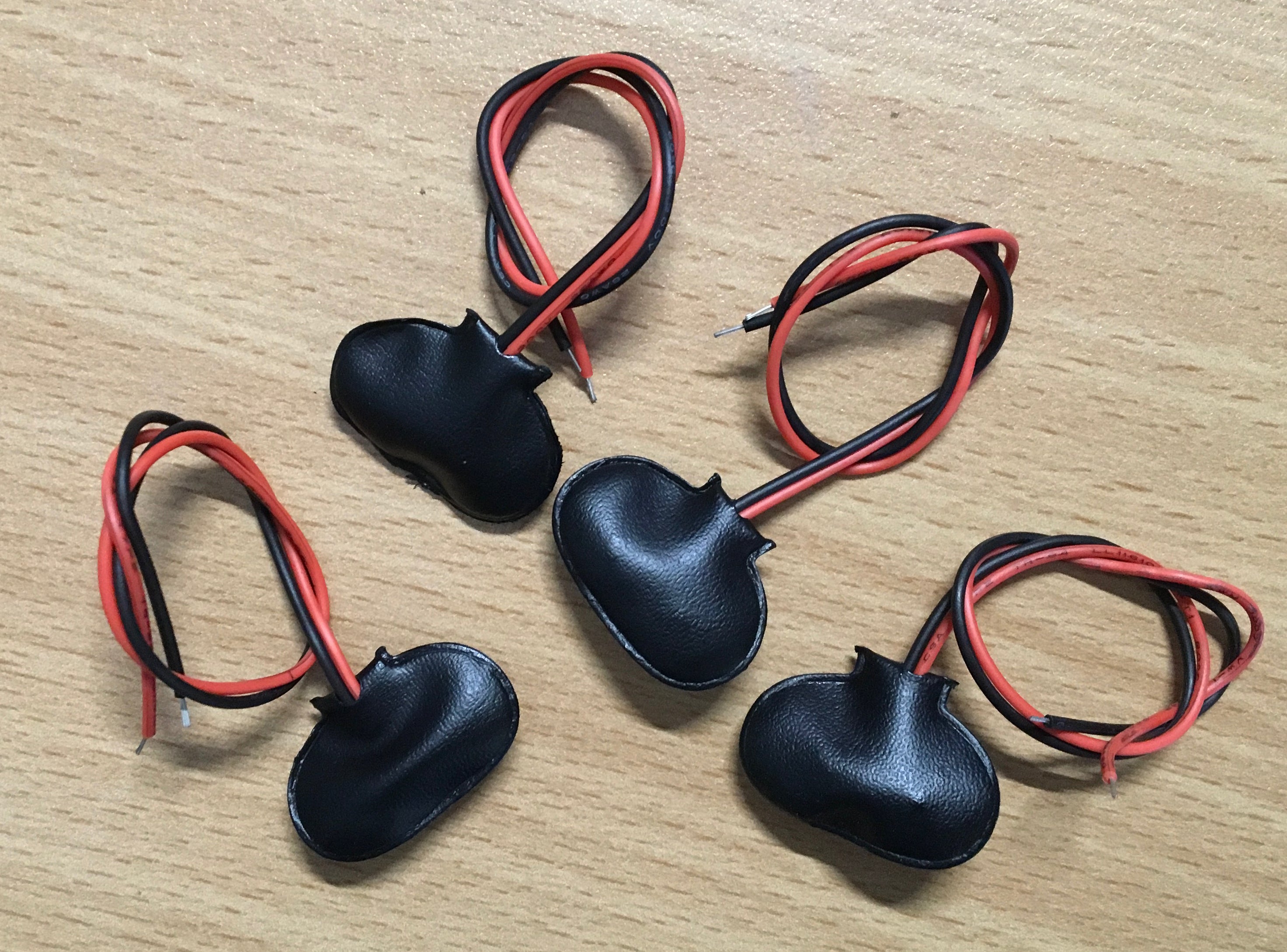 4 x 9V Battery Clips with bare cables - Server On The Move